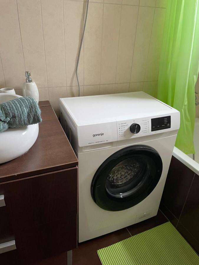 Magnolia Apartman Gyor Exterior photo